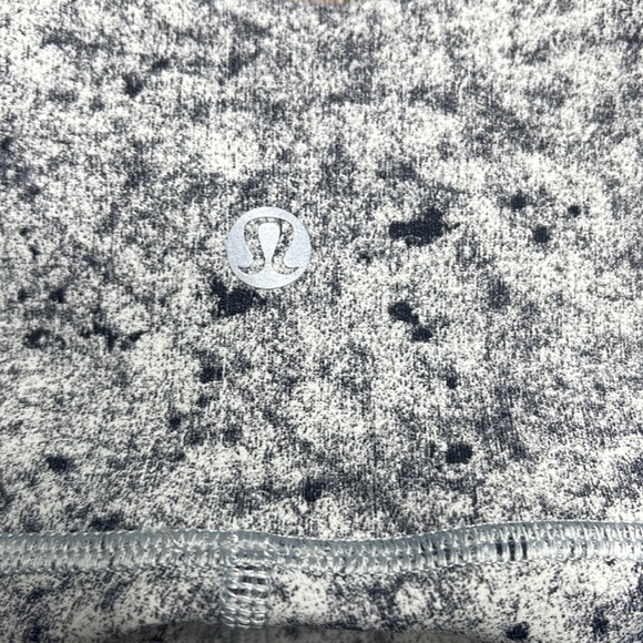 Lululemon Leggings sz4 - Picture 4 of 9